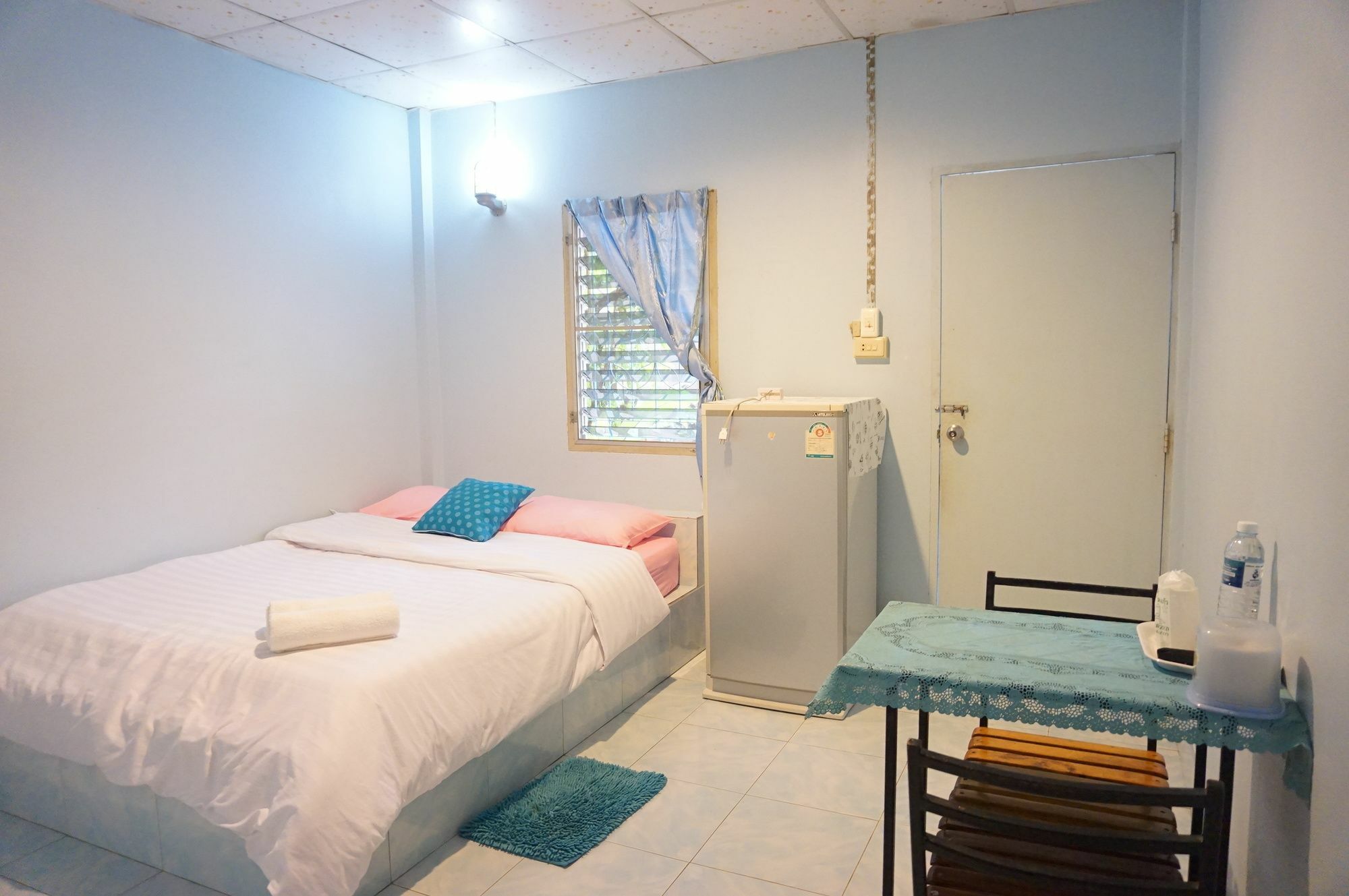 Montra Guesthouse Ранонг Екстериор снимка